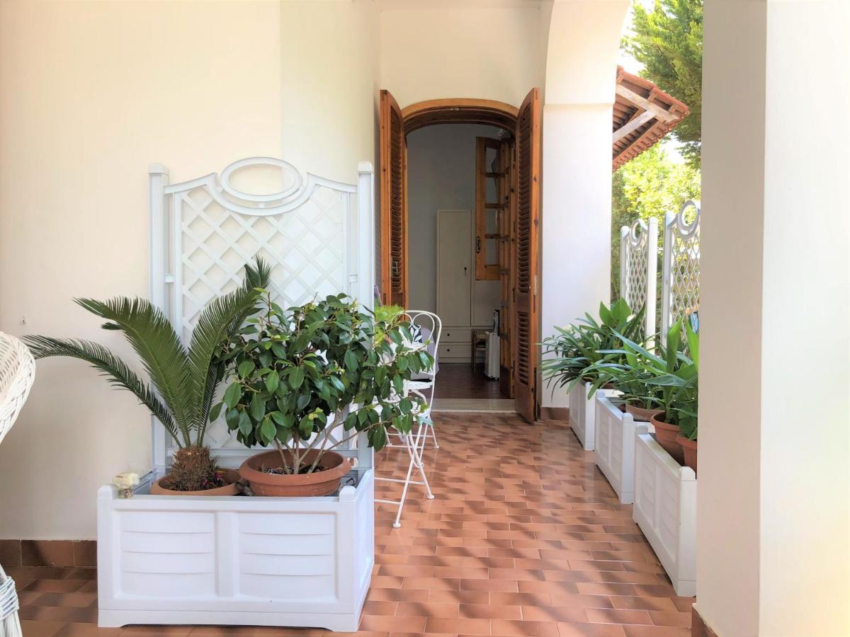 B&B Il Villino Torre Dell'Orso Extérieur photo